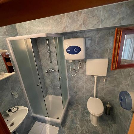 Apartment Victoria Stara Baska Bagian luar foto