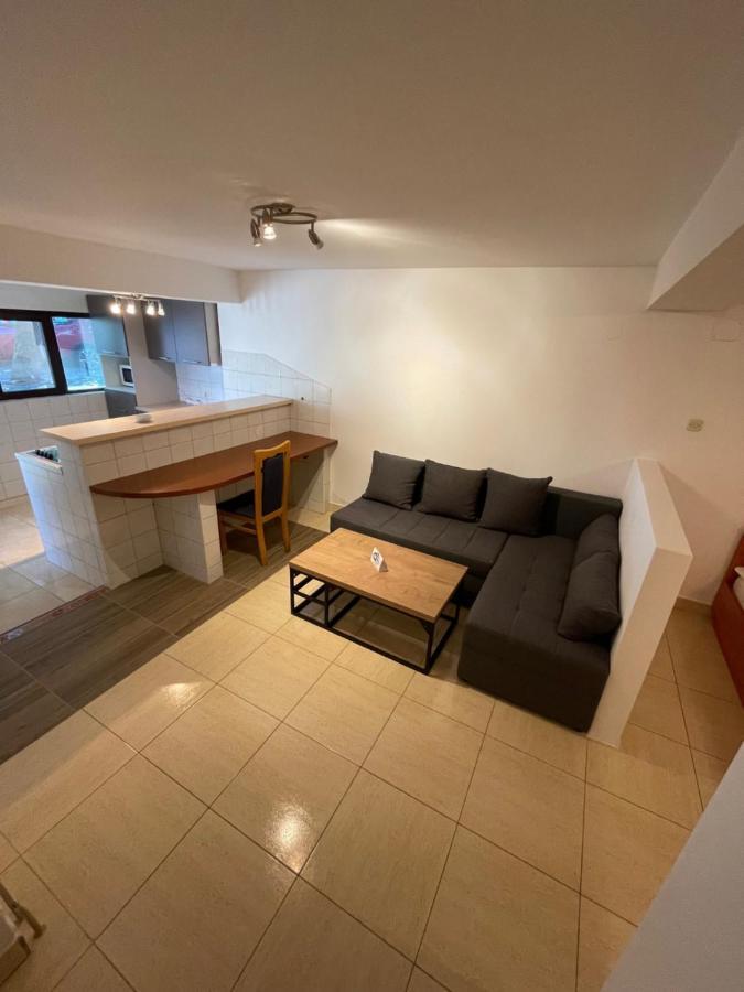 Apartment Victoria Stara Baska Bagian luar foto